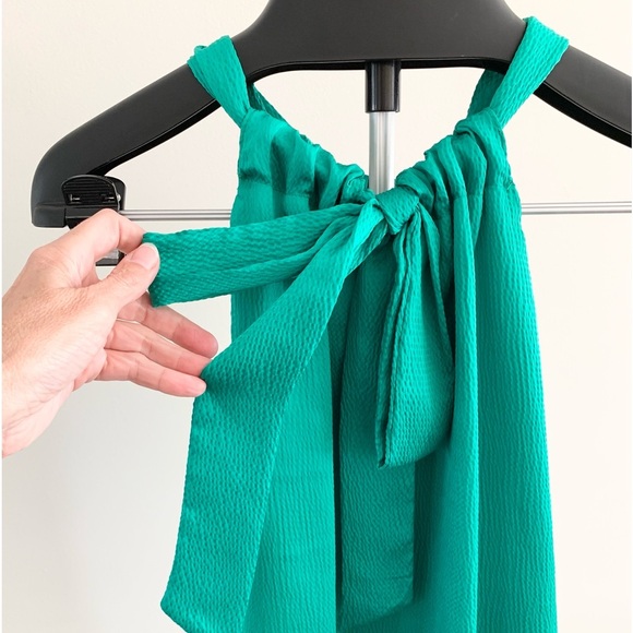 Textured Green Satin Halter Top - Picture 5 of 9